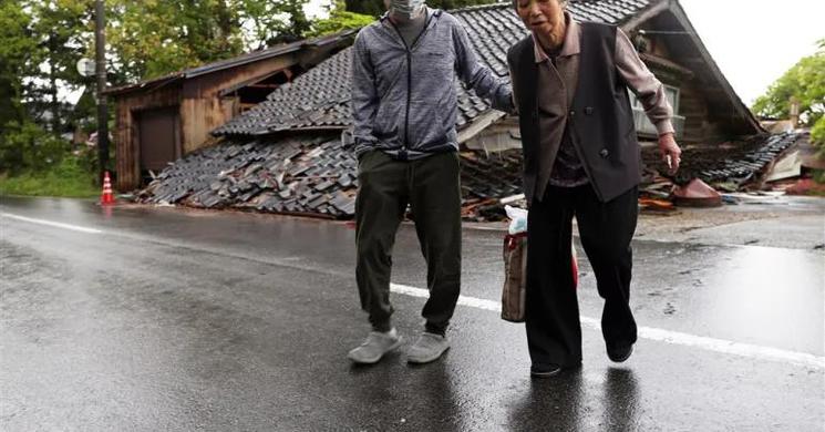 More than 50 aftershocks shake Japan as earthquake kills one